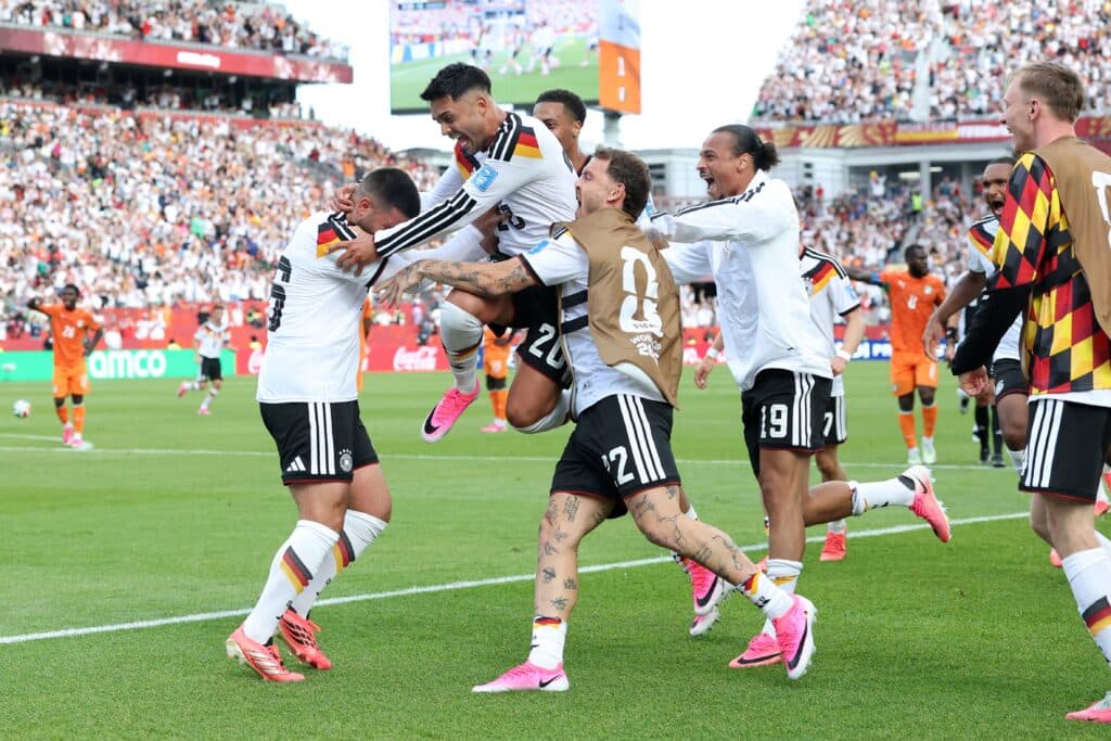 Alemania remontó en el final y venció 2-1 a Costa de Marfil para asegurar su pase a dieciseisavos del Mundial 2026