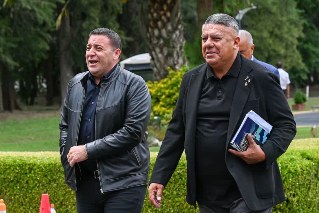 La AFA negó que el FBI haya incautado los celulares de Tapia y Toviggino