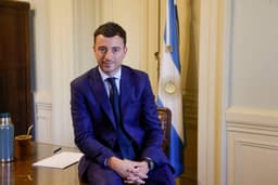 De Loredo controla la UCR de Córdoba y se planta ante Bornoroni y Juez