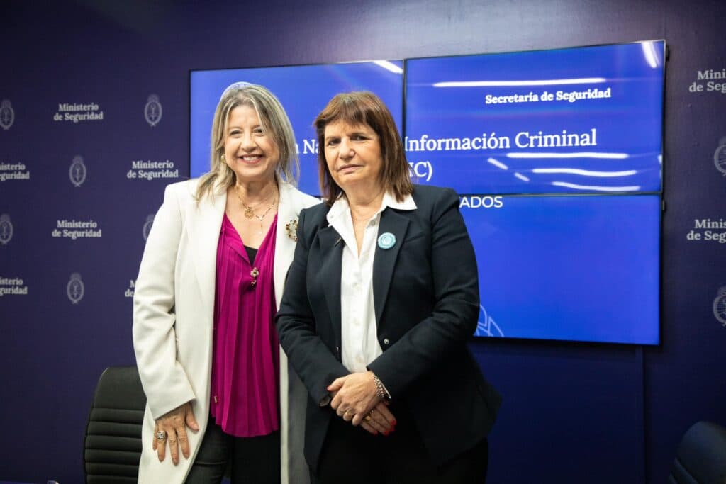 El Gobierno informó que expulsó de Argentina a 14.000 extranjeros en seis meses