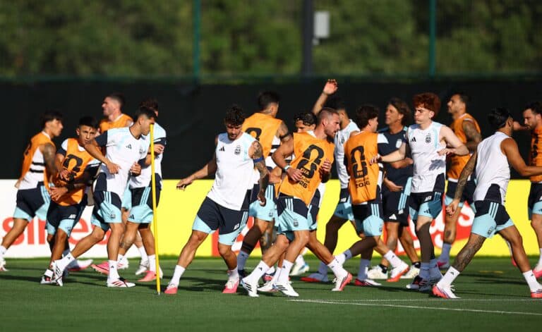 Scaloni definirá el equipo en Atlanta: las dudas para enfrentar a Inglaterra
