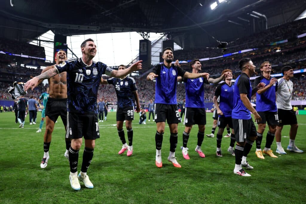 Argentina, a 90 minutos de la historia: así se prepara la Albiceleste para la final ante España