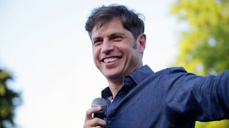 Una encuesta de Delfos pone a Kicillof arriba de Milei y hasta lo da ganador en un ballotage