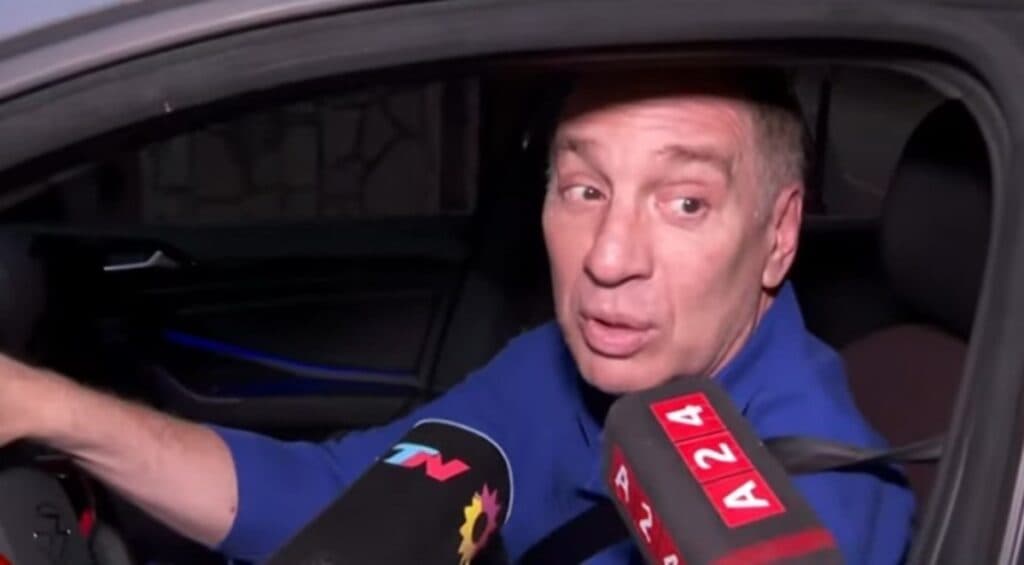 Santilli, autor de un libro sobre seguridad vial, acumula $1,4 millones en multas de tránsito