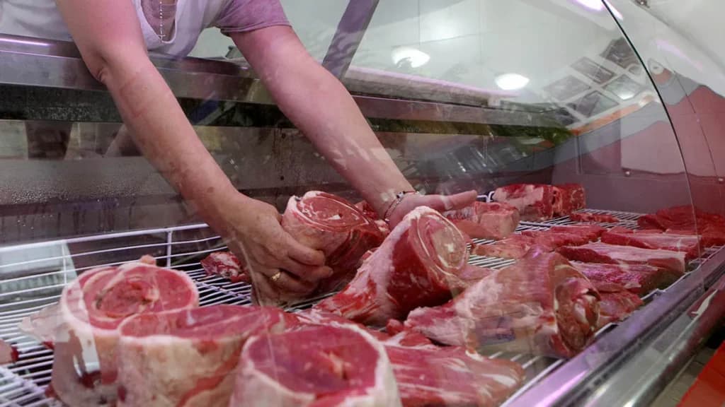 El consumo de carne vacuna cayó 11,5% y tuvo el peor primer semestre en 30 años