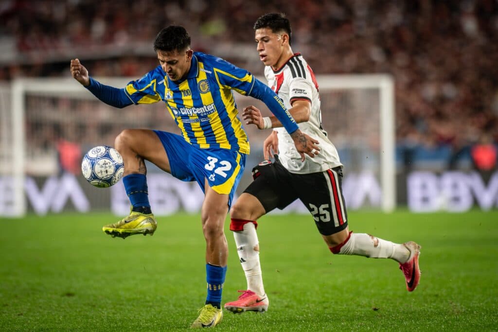 River perdió ante Rosario Central con un gol en contra de Otamendi y la crisis se profundiza