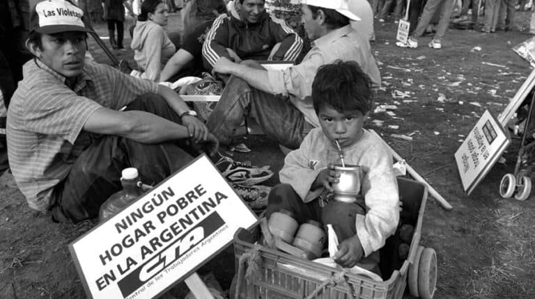 Casi 3 de cada 10 hogares con chicos redujeron la comida por falta de dinero en Córdoba