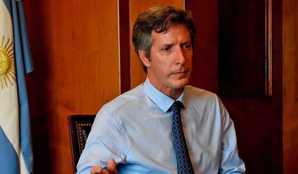 Bausili descartó un rescate estatal para deudores: “Es una conversación entre privados”
