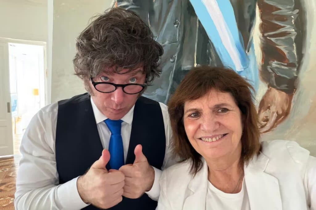 Bullrich mide más que Milei y se despega