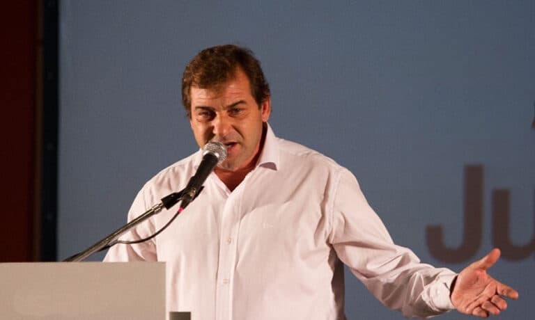Un candidato del sur que entusiasma al Panal