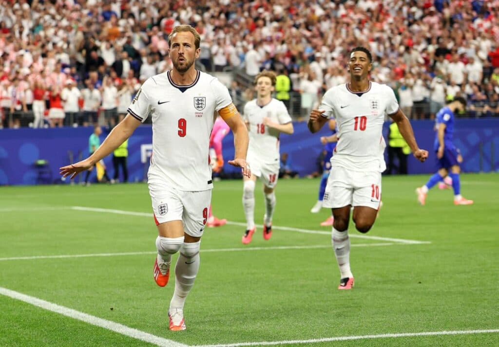 Inglaterra goleó 4-2 a Croacia con un doblete histórico de Harry Kane