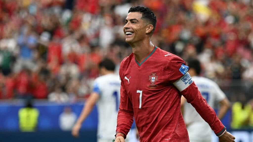 Portugal goleó 5-0 a Uzbekistán con un doblete de Cristiano Ronaldo