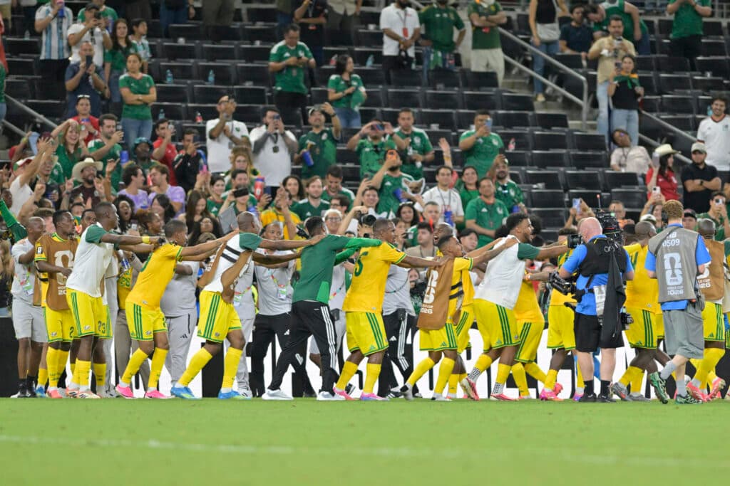 Sudáfrica hizo historia y México cerró invicto el Grupo A