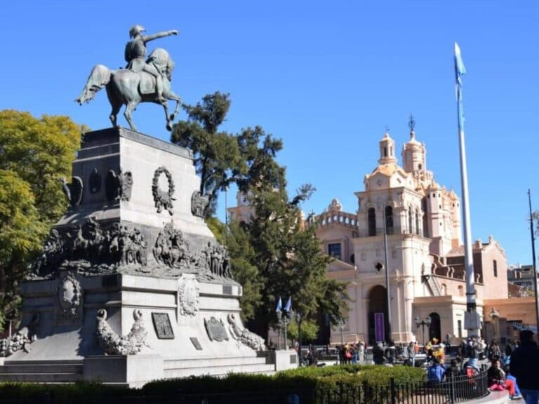 Cómo funcionarán los servicios municipales en Córdoba este lunes 6 de julio