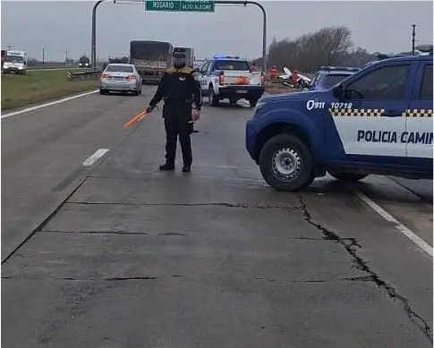 Tragedia en una ruta nacional sin mantenimiento: tres muertos en la autopista Córdoba-Rosario