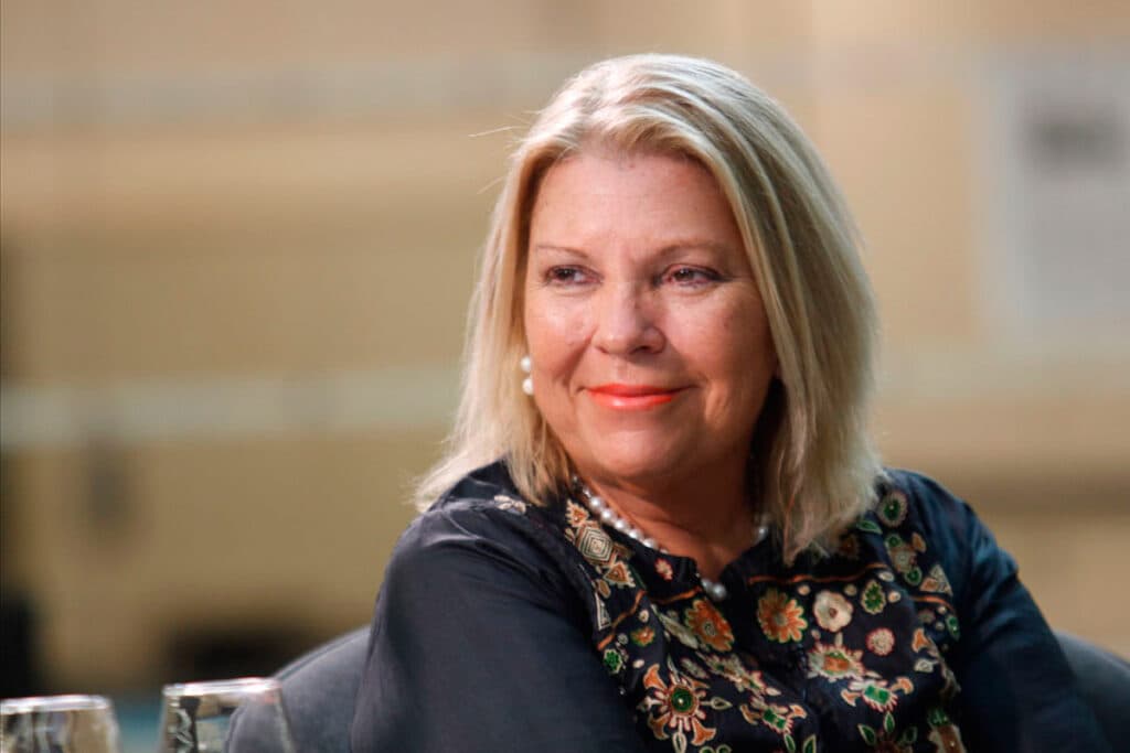 Carrió cruzó el acercamiento entre PRO y LLA: “Macri quiere ser muy rico de nuevo”