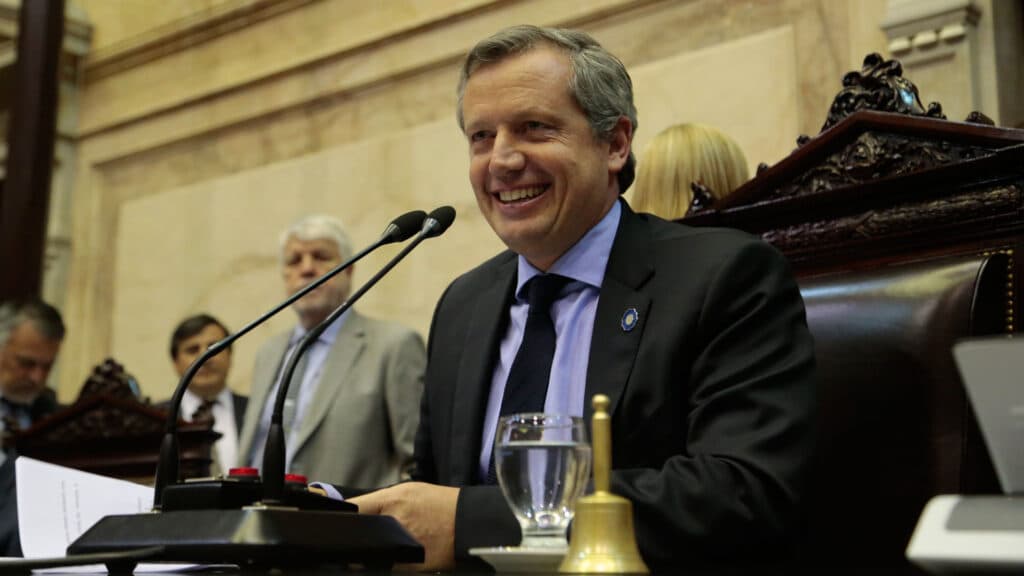 Monzó mueve las piezas detrás de Hadad y Brito para armar una opción de centro hacia 2027