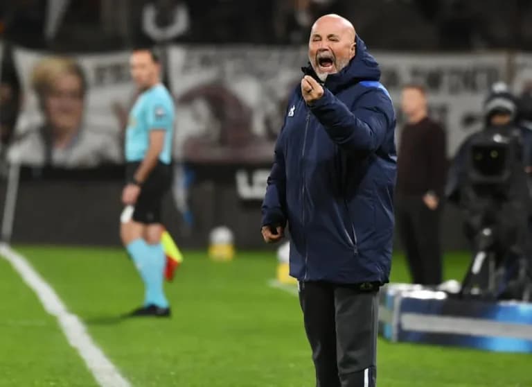 Sampaoli se despega del mercado: "He dejado que el club maneje el tema"
