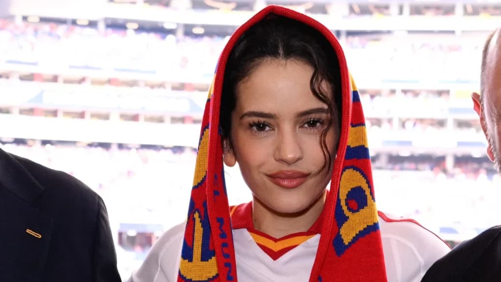 Rosalía pidió disculpas en el Movistar Arena: "Tremenda cagada, nunca fue mi intención"