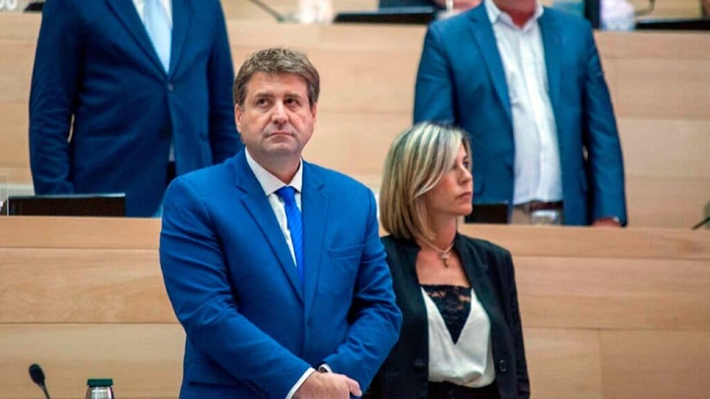 Tras la renuncia de “Cañito” Flores, la UCR reclamó que devuelvan “la plata de los cordobeses”