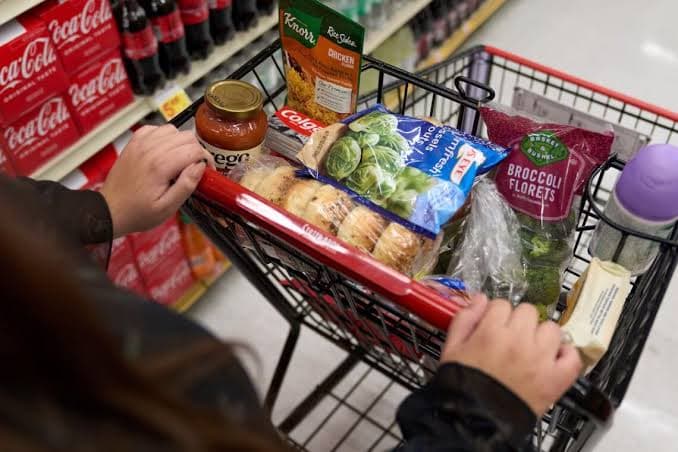 La inflación volvió a subir en septiembre: fue del 2,1% y la canasta básica superó los $2 millones